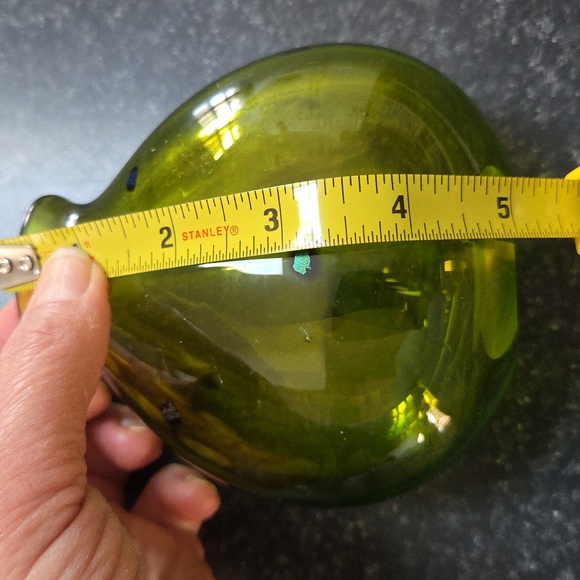 Sharon Fujimoto Handblown Sign Art Green Glass Flakes Bud Vase Vintage Japanese - Picture 3 of 13
